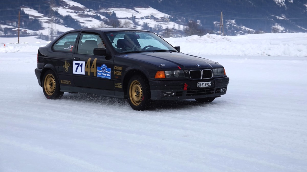 71 BMW 318 ti compact 1994