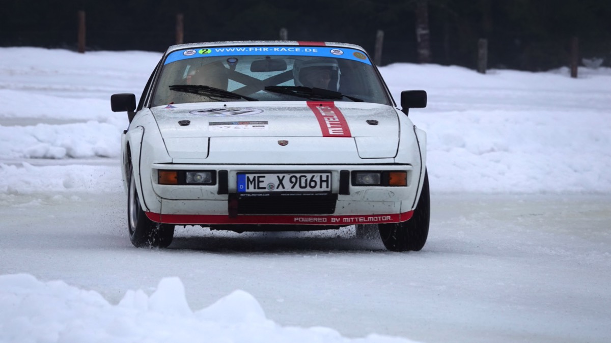30 Porsche 924 1976