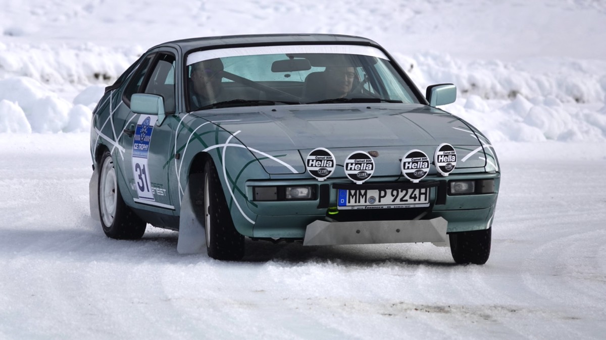 31 Porsche 924 1976