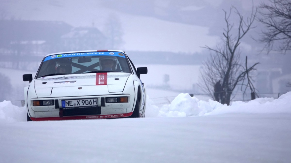 30 Porsche 924 1976