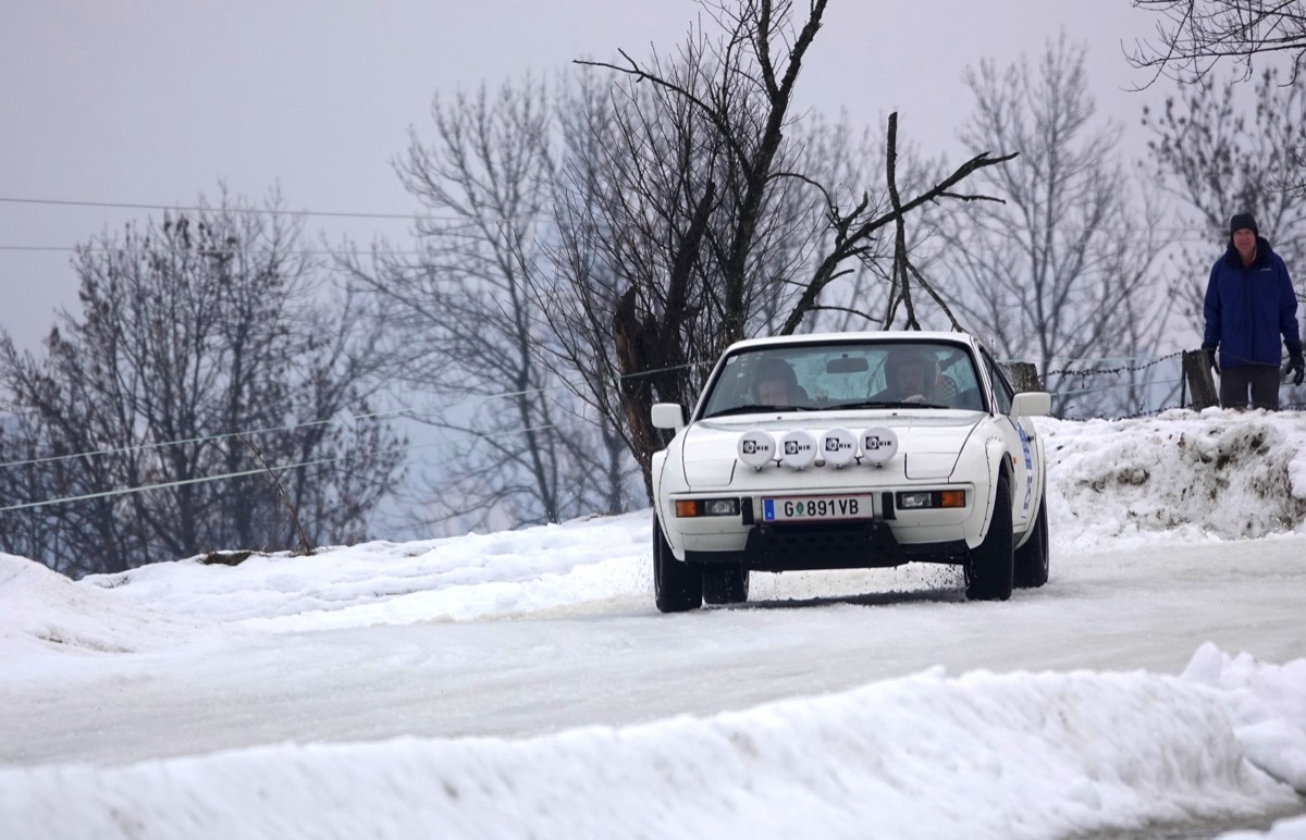 25 Porsche 924 Rallye