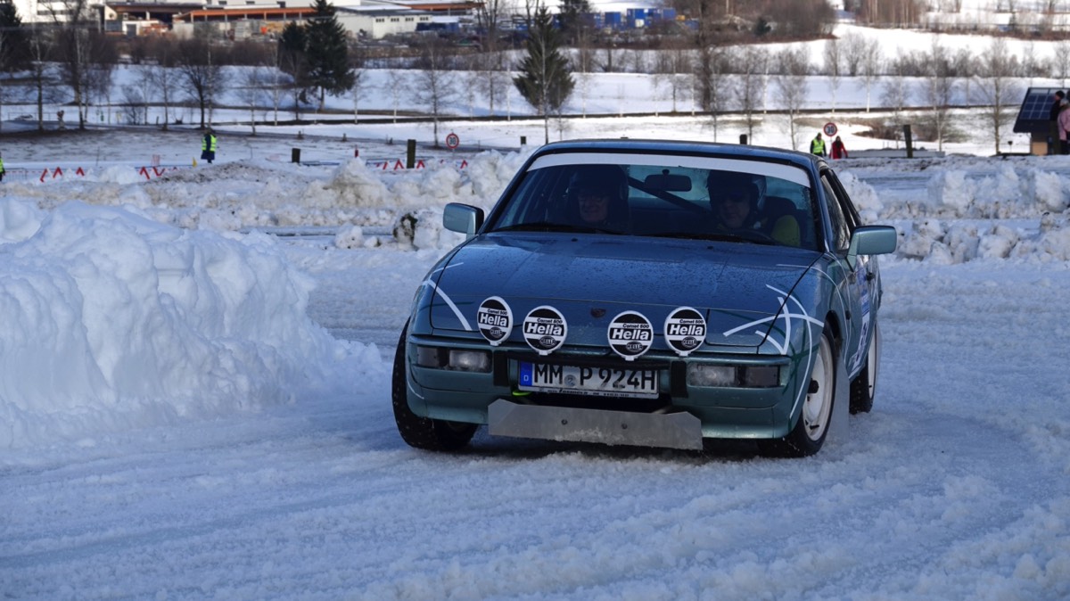 31 Porsche 924 1976