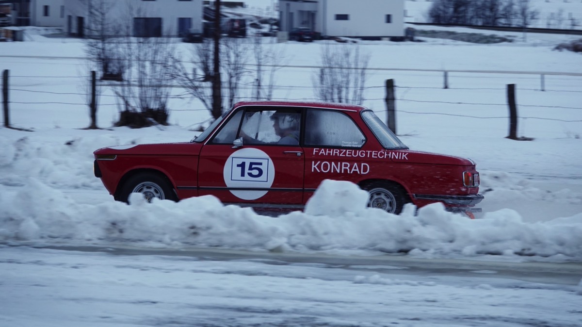 15 BMW 1502 1975